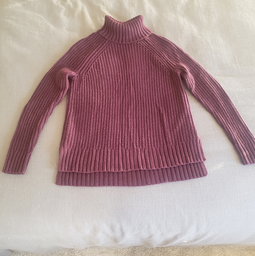 Plum turtleneck - Picture 2 of 7